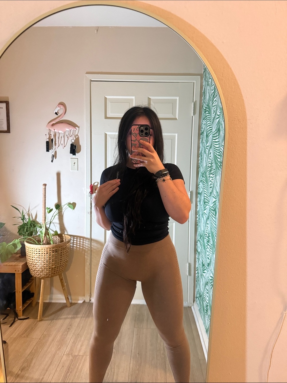 Alphalete High-Rise Leggings in Tan - Picture 3 of 9
